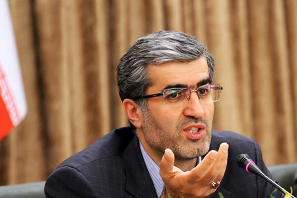 رئیس صندوق نوآوری و شکوفایی: دانشبنیانها میتوانند همزمان از ظرفیت صندوق نوآوری و بانکها استفاده کنند / صندوق نوآوری و شکوفایی , شرکتهای دانشبنیان , تسهیلات , بانکها , معیارهای شفاف