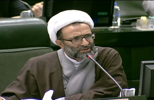 سلیمی: بیش از ۱۳ هزار مزرعه استخراج رمزارز غیرمجاز در کشور فعالیت دارند / رمزارز , ماینر , استخراج رمزارز , غیرمجاز , مجلس