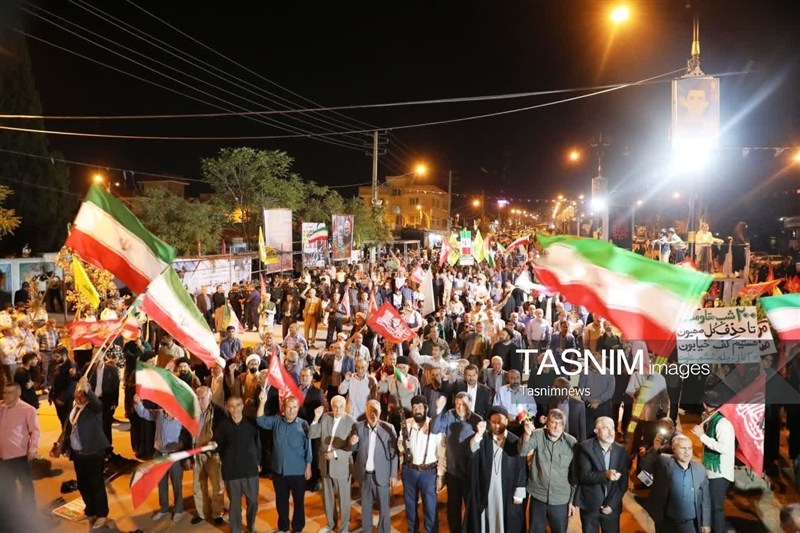200 شب ایستادگی در خیابان؛ یاسوج همچنان پای‌کار انقلاب است+تصاویر / اخبار کهگیلویه و بویراحمد - اخبار استانها