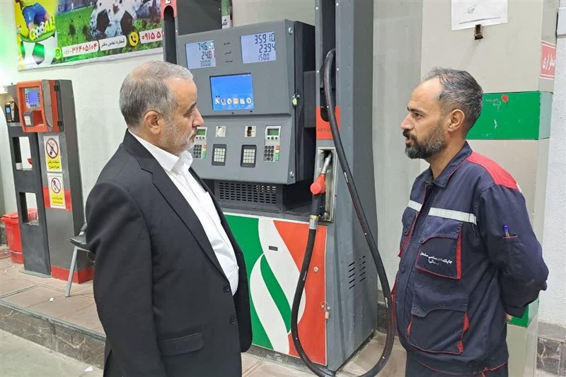بازدید نیمهشب استاندار خراسان جنوبی از جایگاههای سوخت؛ بنزین هست / اخبار خراسان جنوبی - اخبار استانها